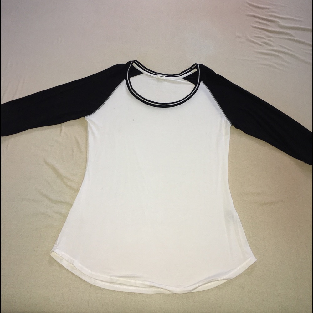 Baseball tee